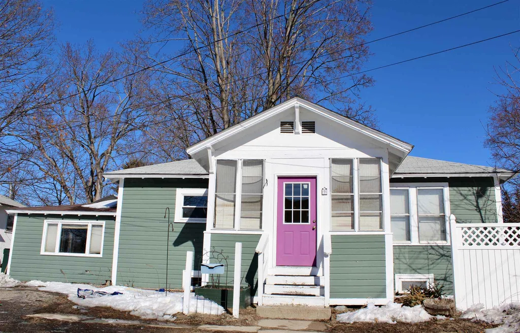 9 Bungalow Court Laconia NH 03246