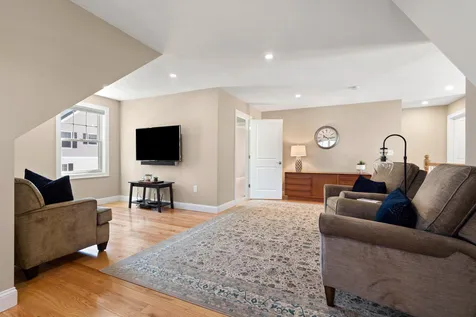 11 Chadwick Circle Windham NH 03087