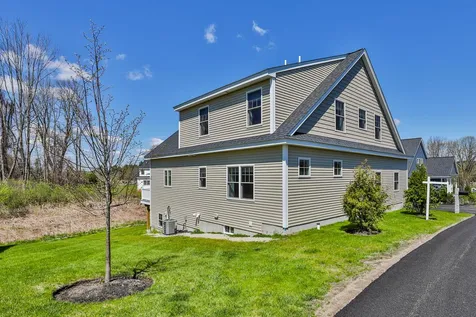 11 Chadwick Circle Windham NH 03087