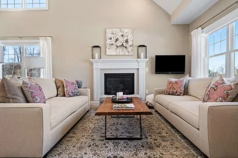 11 Chadwick Circle Windham NH 03087