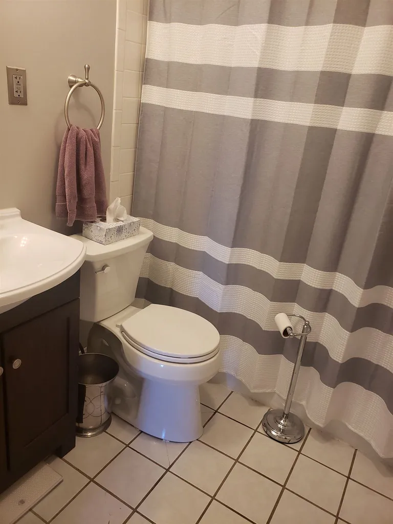 8 Lancelot Court Salem NH 03079