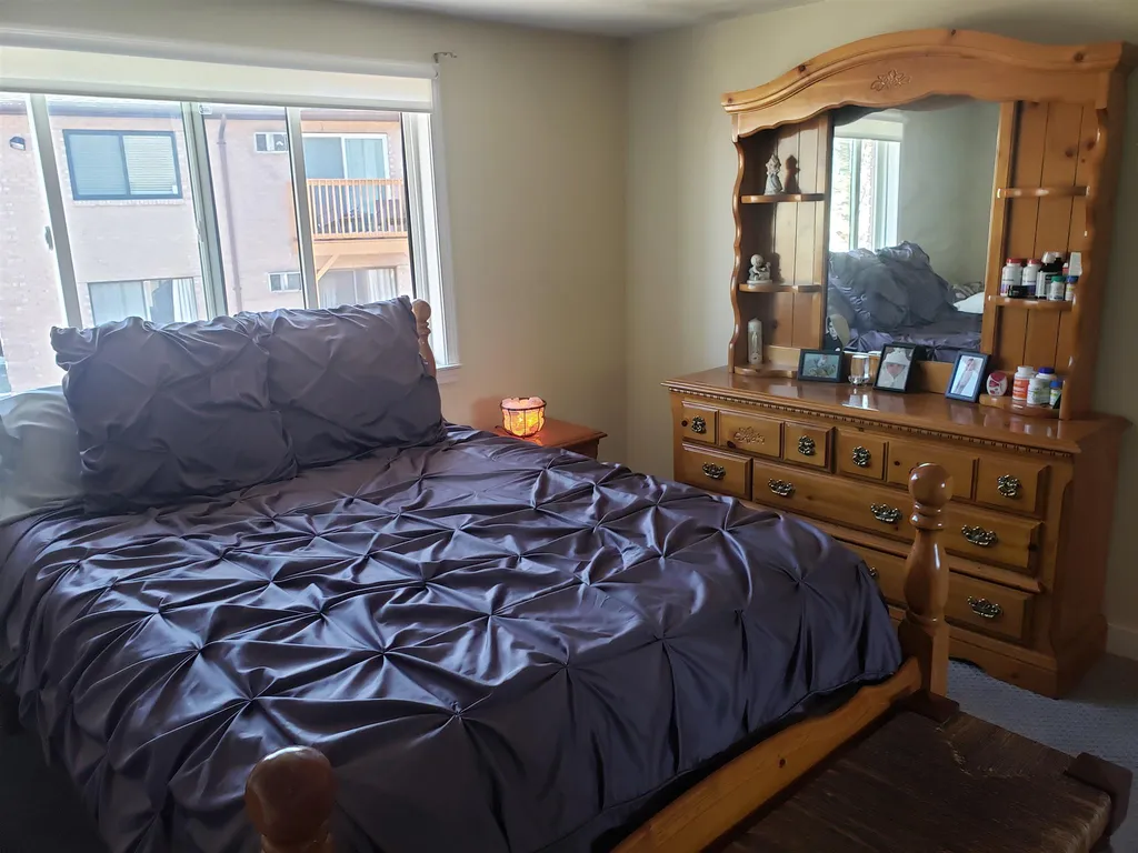 8 Lancelot Court Salem NH 03079