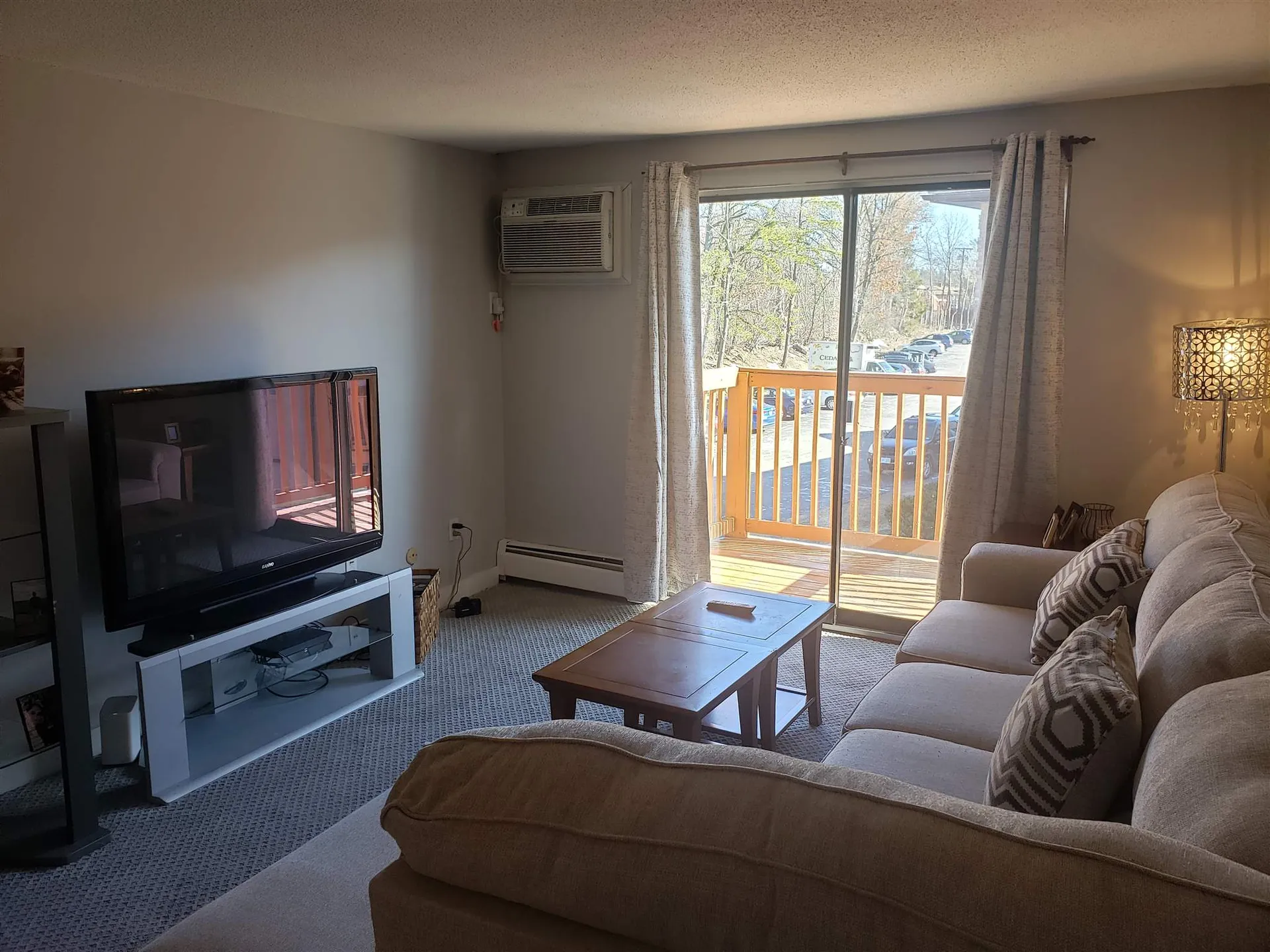8 Lancelot Court Salem NH 03079