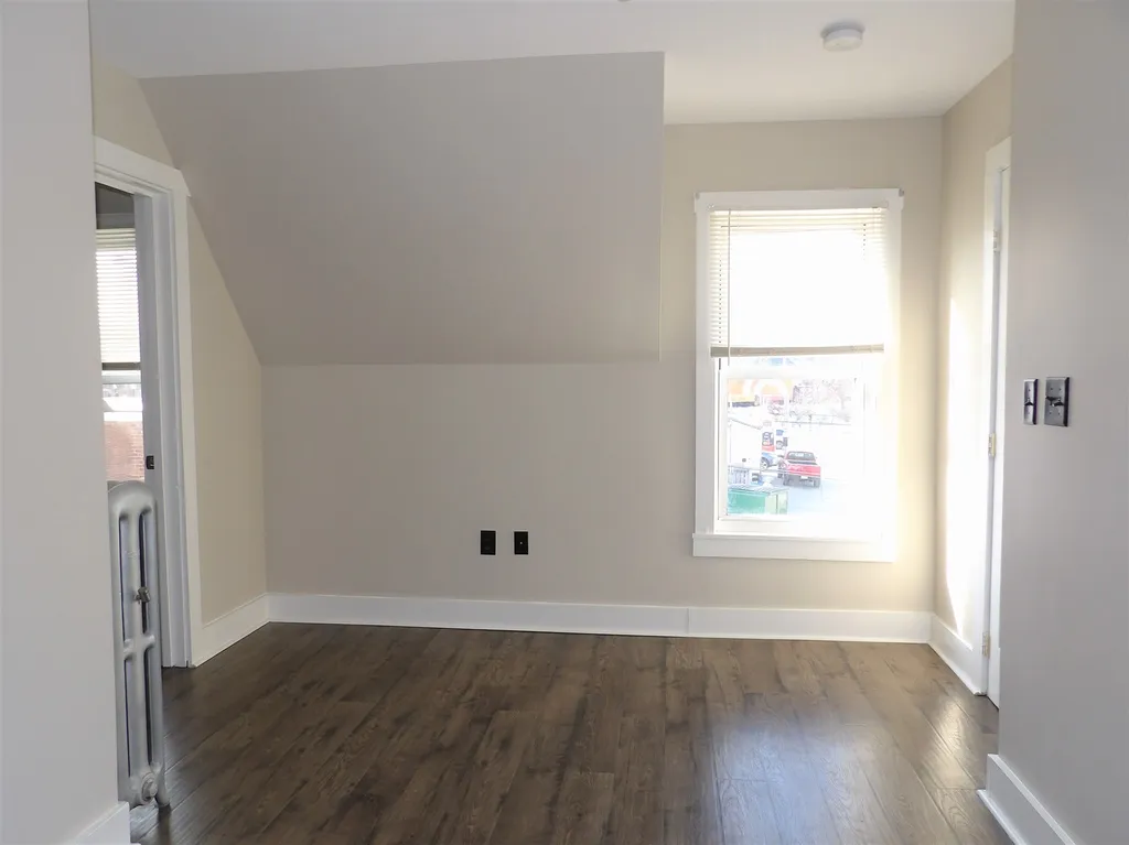 35 Academy Street Tilton NH 03276
