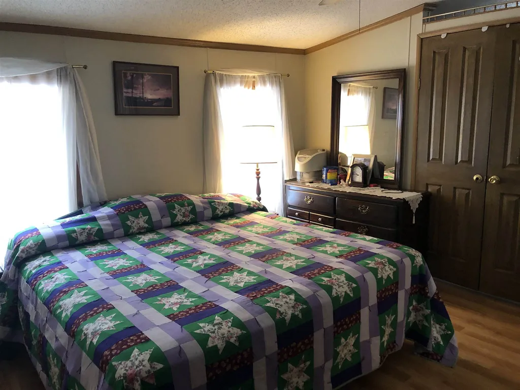 186 Oakwood Drive Hyde Park VT 05655