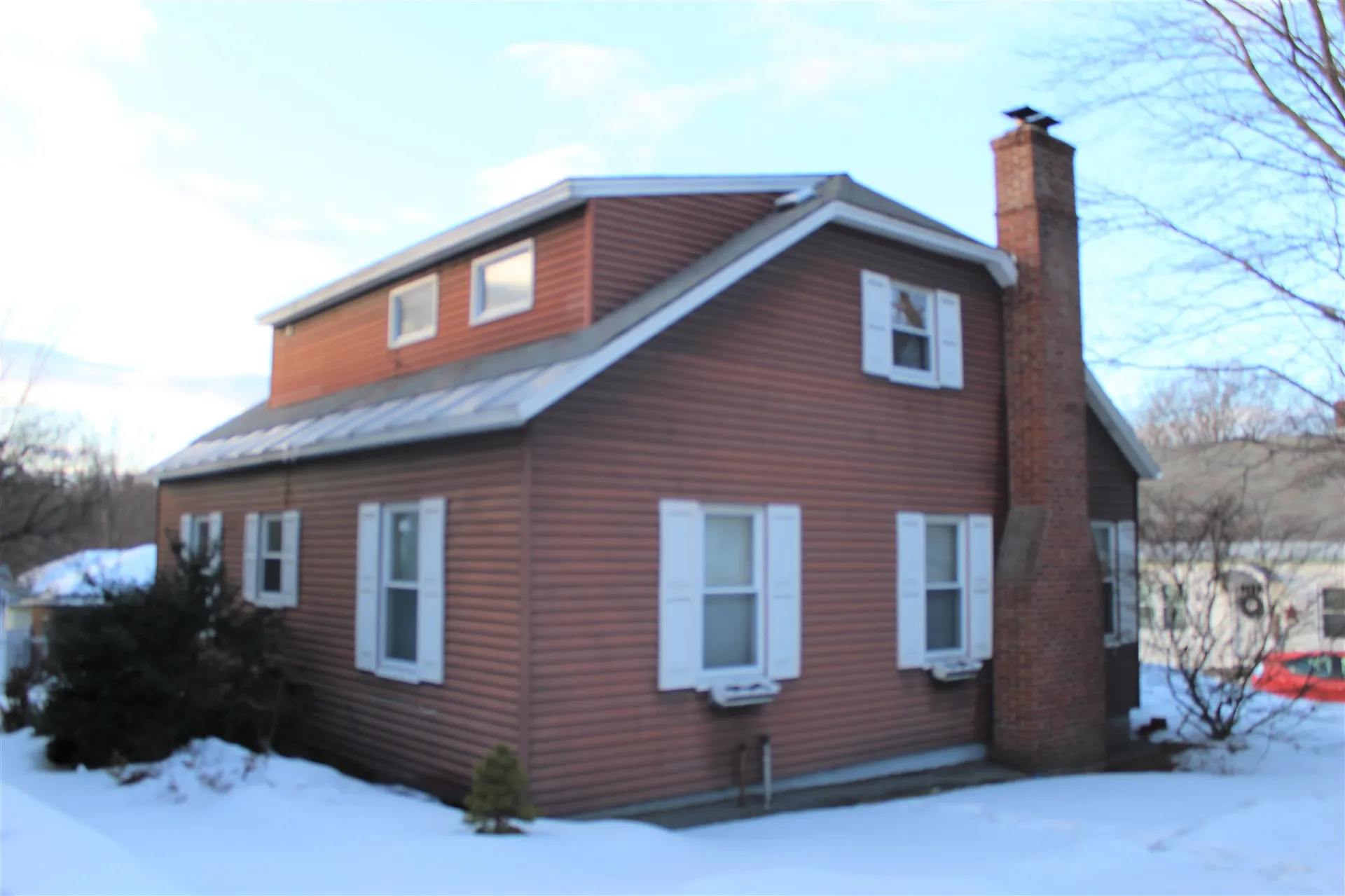 241 Pleasant Street Claremont NH 03743