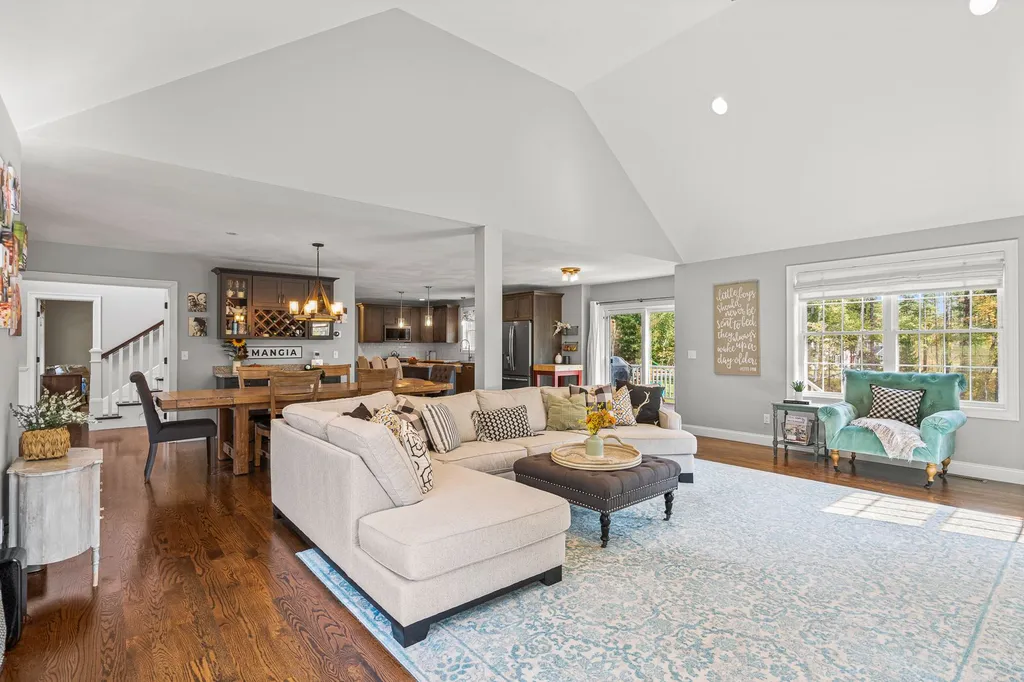 3 Marden Road Windham NH 03087
