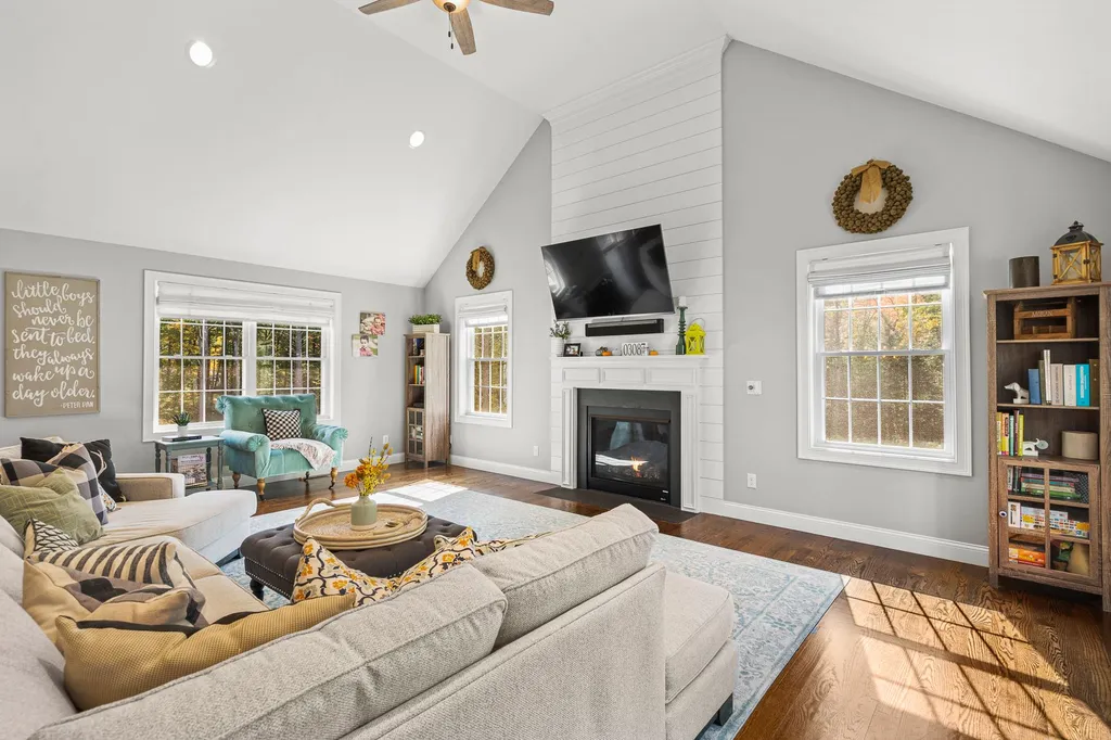 3 Marden Road Windham NH 03087