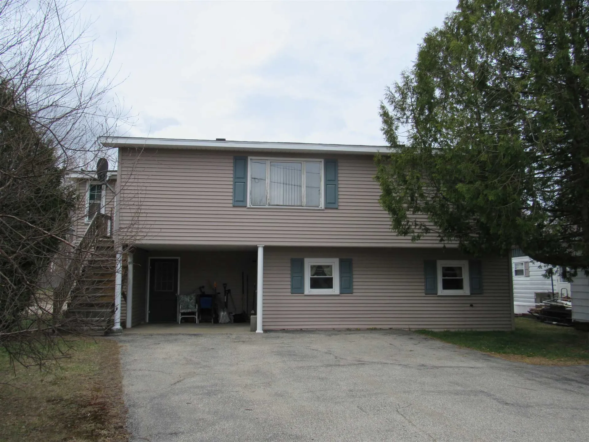 14 Dublin Street Gorham NH 03581