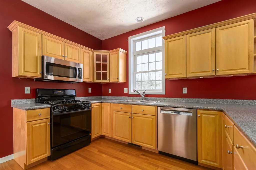 306 Corning Road Manchester NH 03109