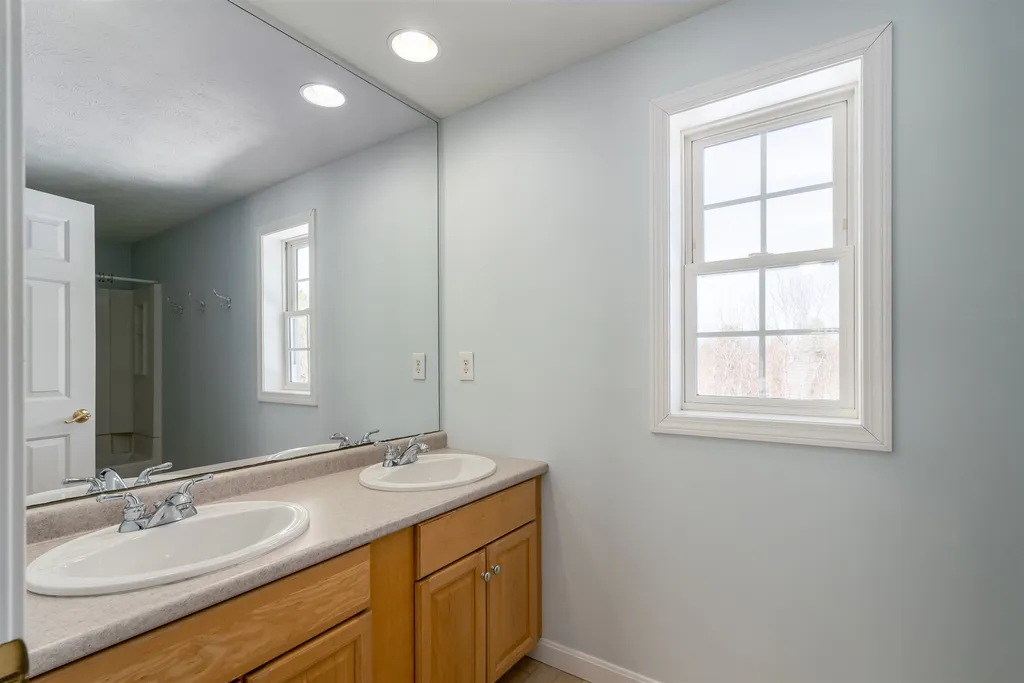306 Corning Road Manchester NH 03109