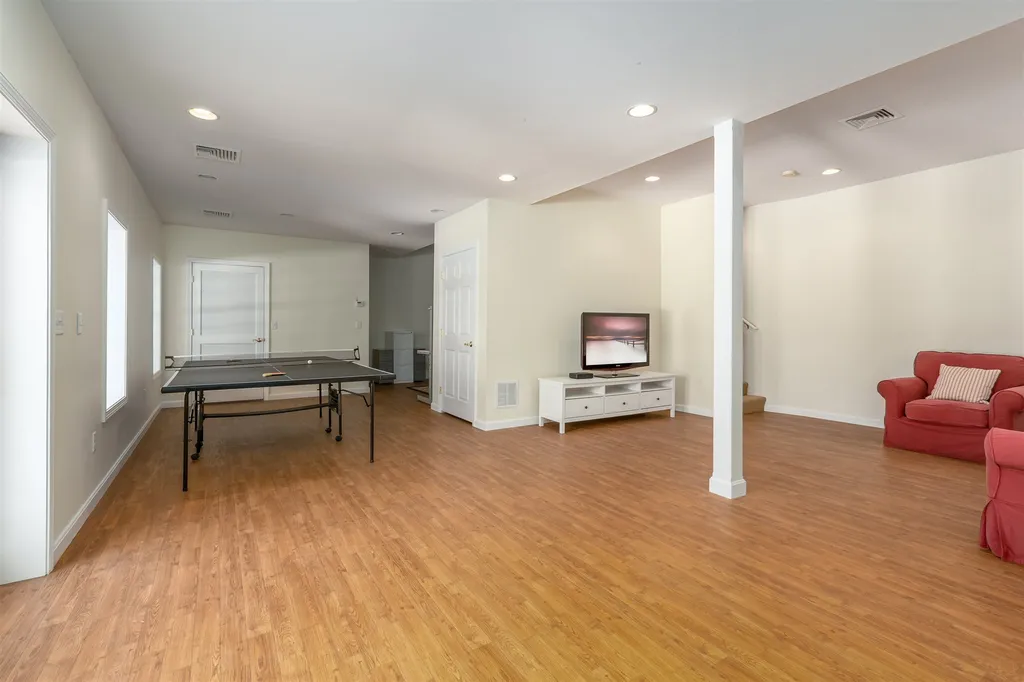 306 Corning Road Manchester NH 03109
