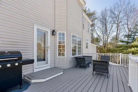 306 Corning Road Manchester NH 03109