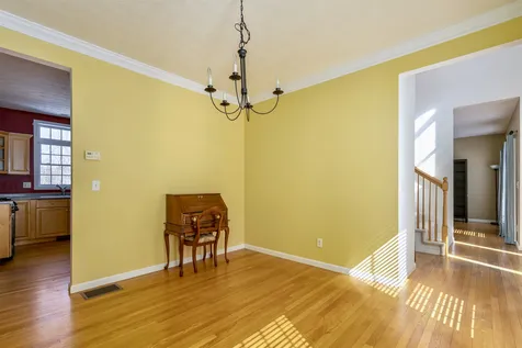 306 Corning Road Manchester NH 03109