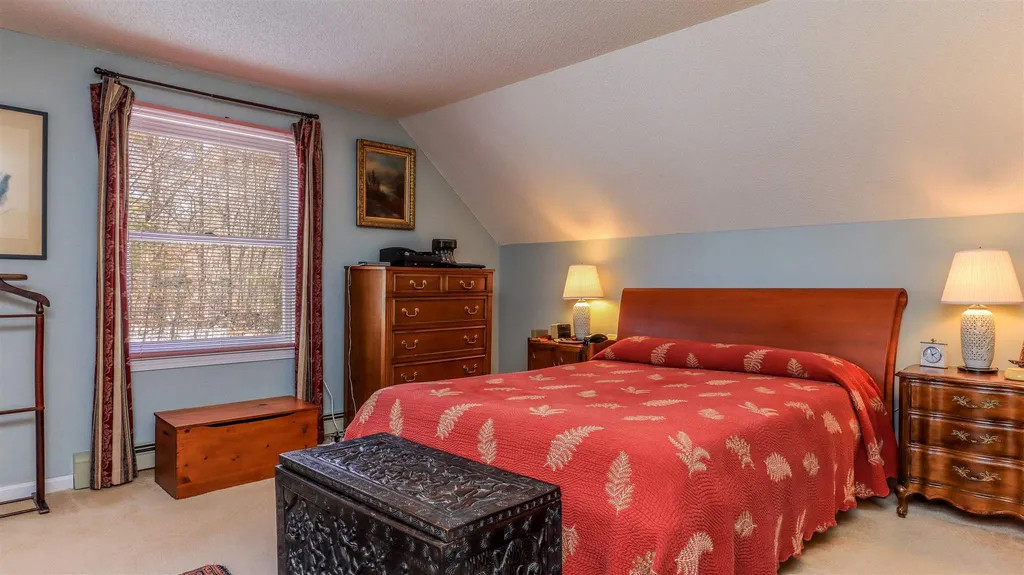 23 Deer Run Road Henniker NH 03242