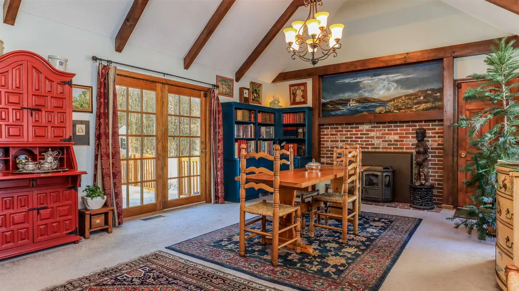 23 Deer Run Road Henniker NH 03242