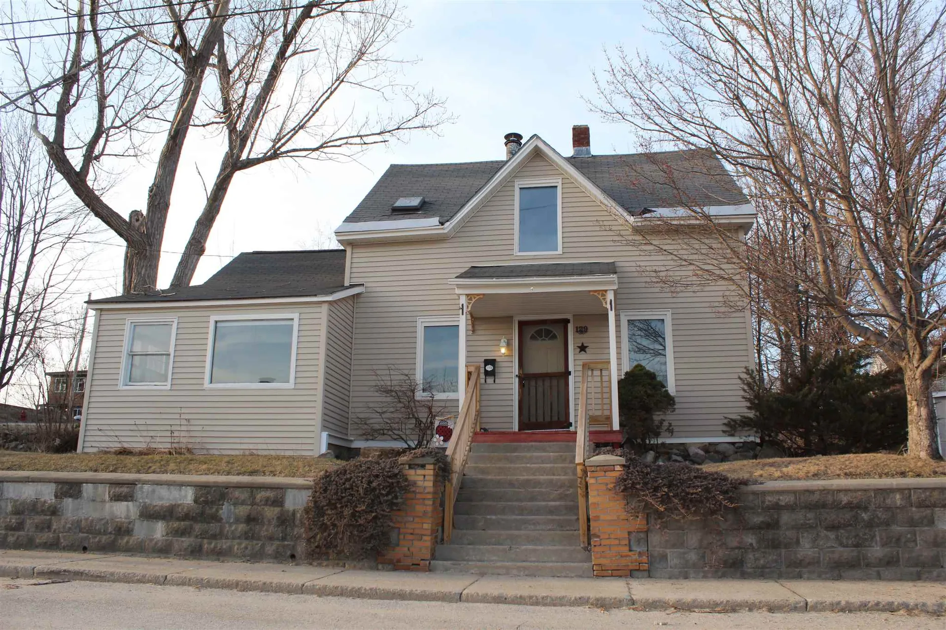 129 Elm Street Berlin NH 03570