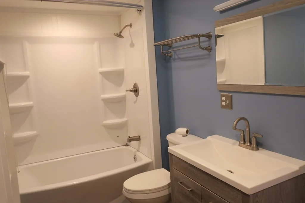 37 Great Pond Road Kingston NH 03848