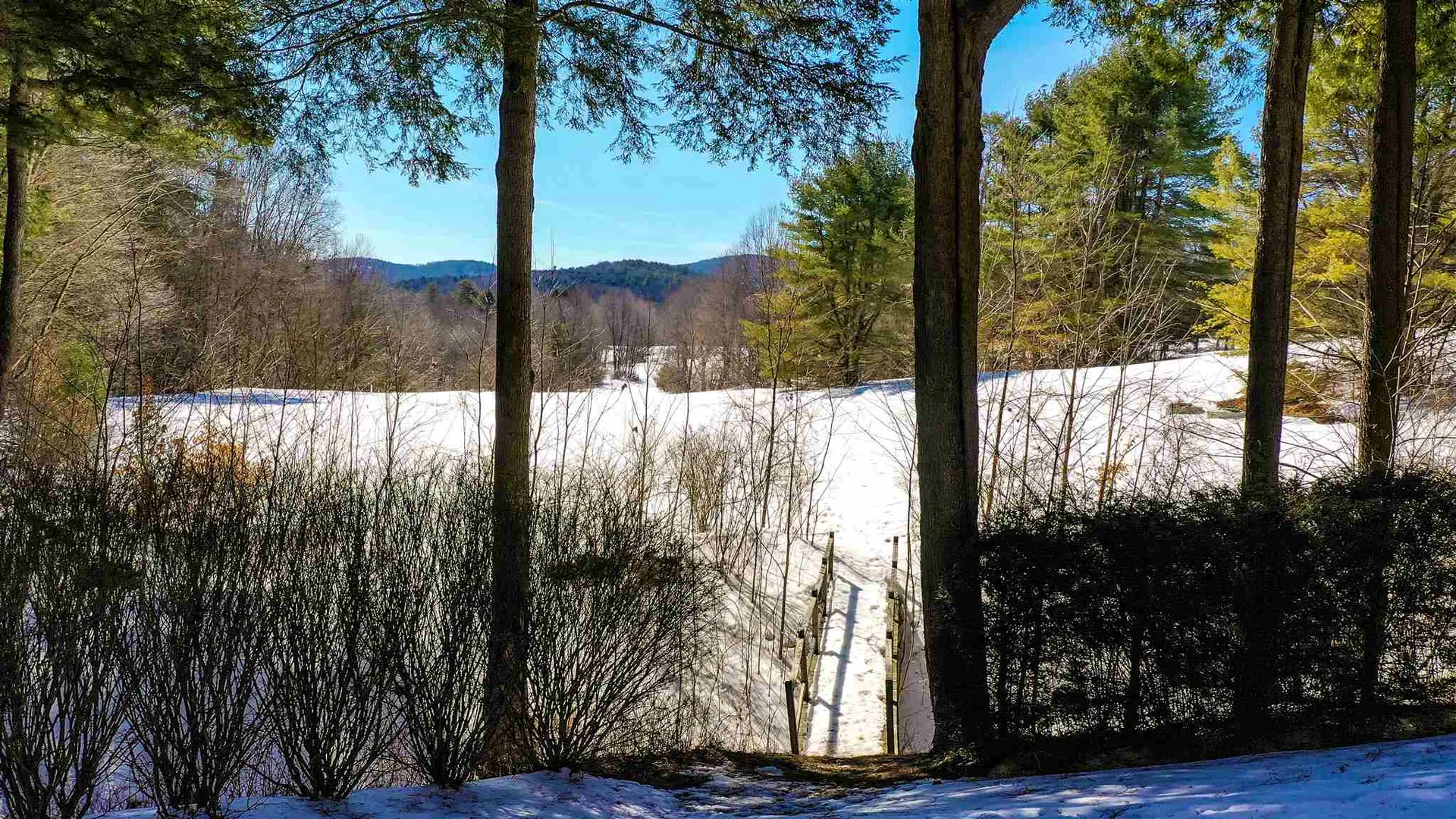 824 Hard Road Hartford VT 05059