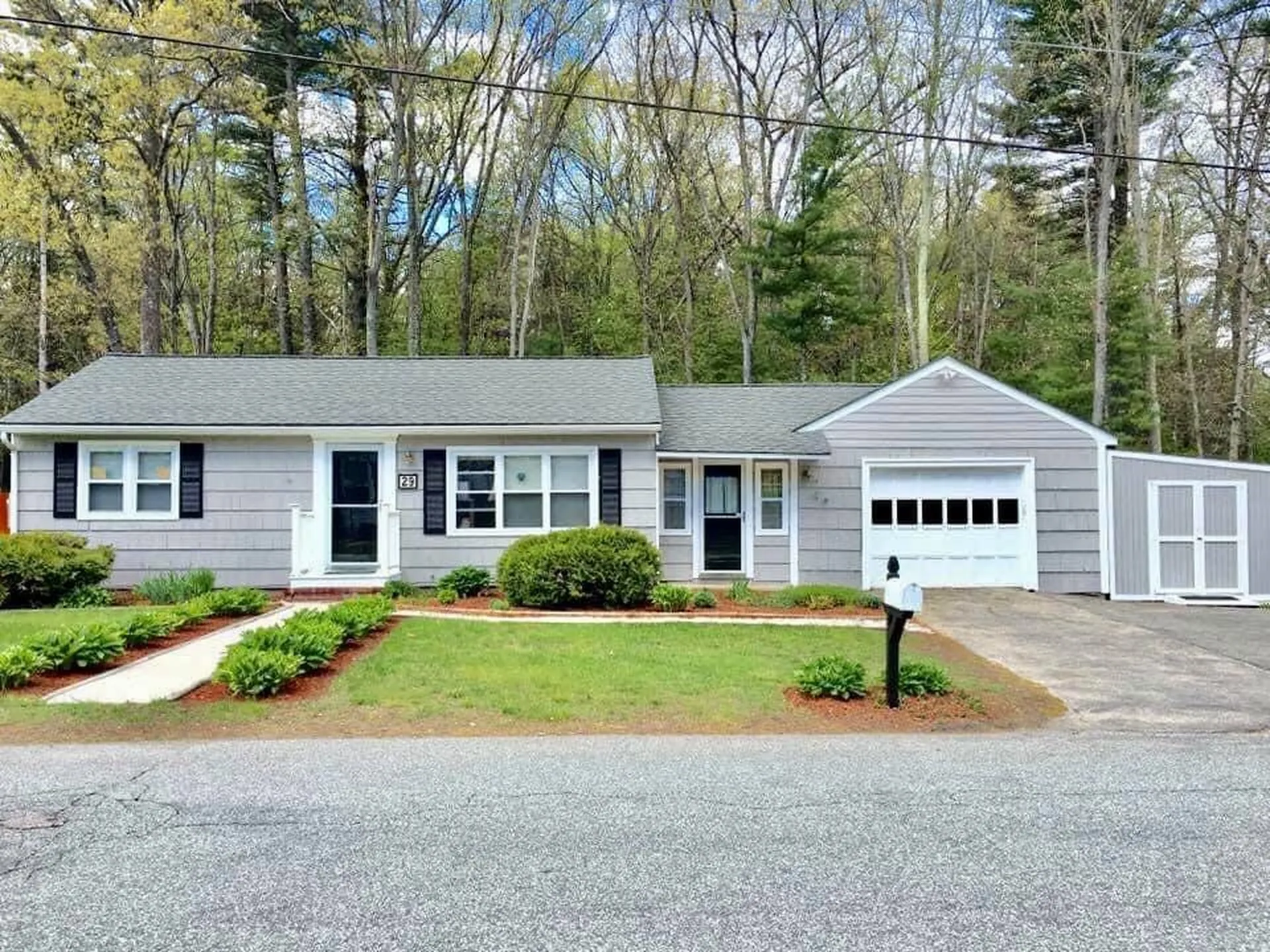 29 Merrill Avenue Salem NH 03079