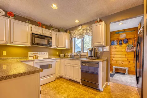 10 Vista Drive Ashland NH 03217