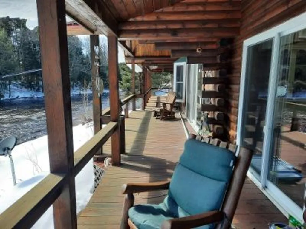 20 Cedric Road Pittsburg NH 03592