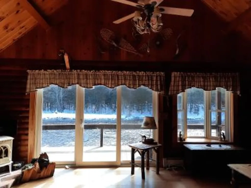 20 Cedric Road Pittsburg NH 03592