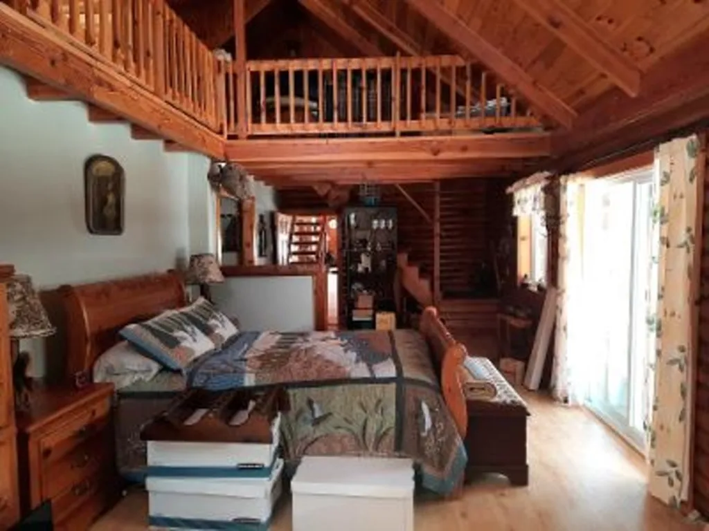 20 Cedric Road Pittsburg NH 03592