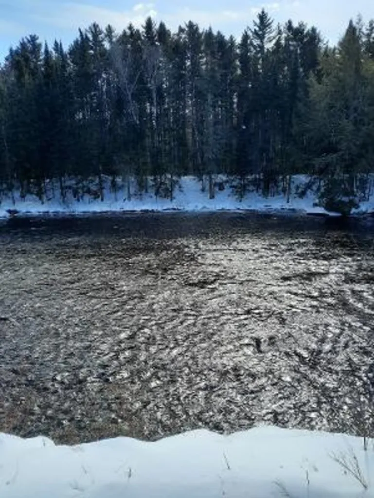 20 Cedric Road Pittsburg NH 03592