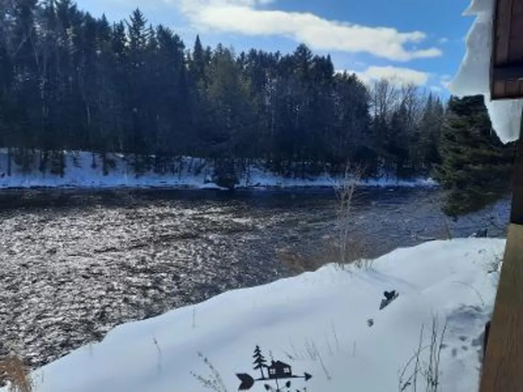 20 Cedric Road Pittsburg NH 03592