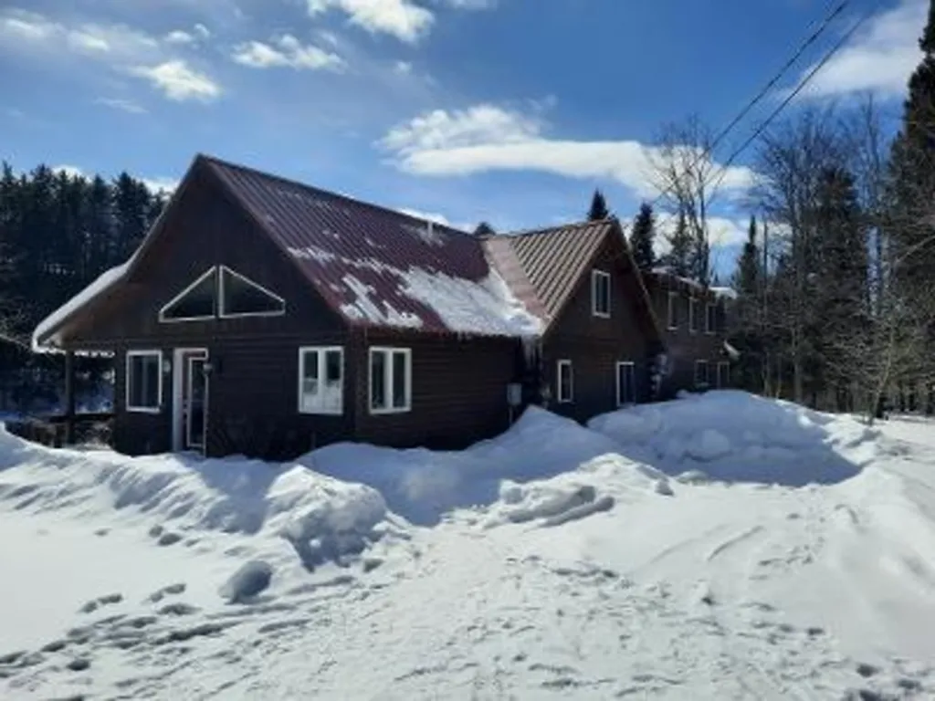 20 Cedric Road Pittsburg NH 03592