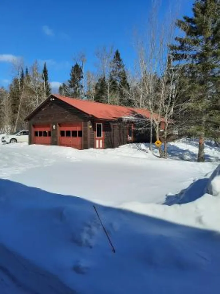 20 Cedric Road Pittsburg NH 03592