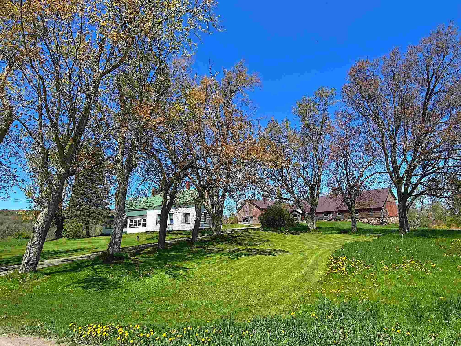 42 Cambridge Road Westford VT 05494