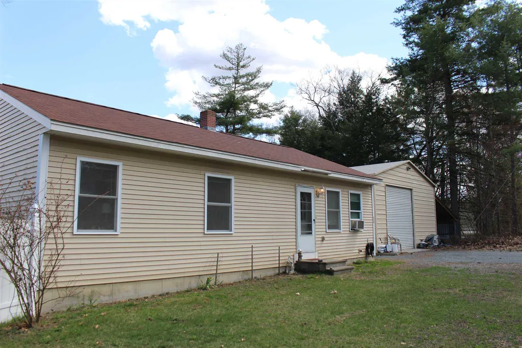 379 Old Claremont Road Charlestown NH 03603-4335