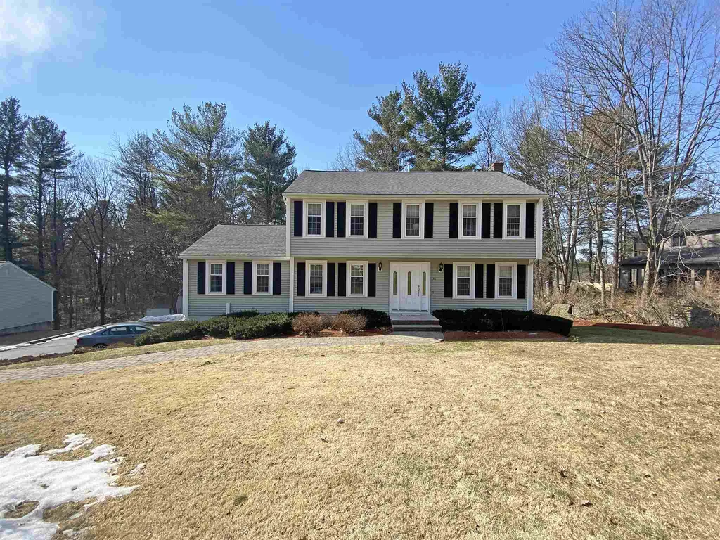 16 Dawn Street Salem NH 03079