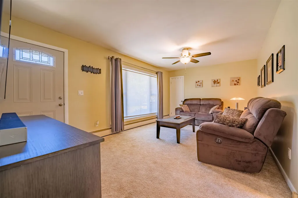 74 Cobbleview Drive Colchester VT 05446