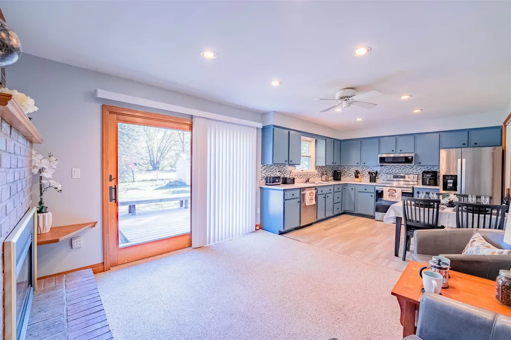 74 Cobbleview Drive Colchester VT 05446