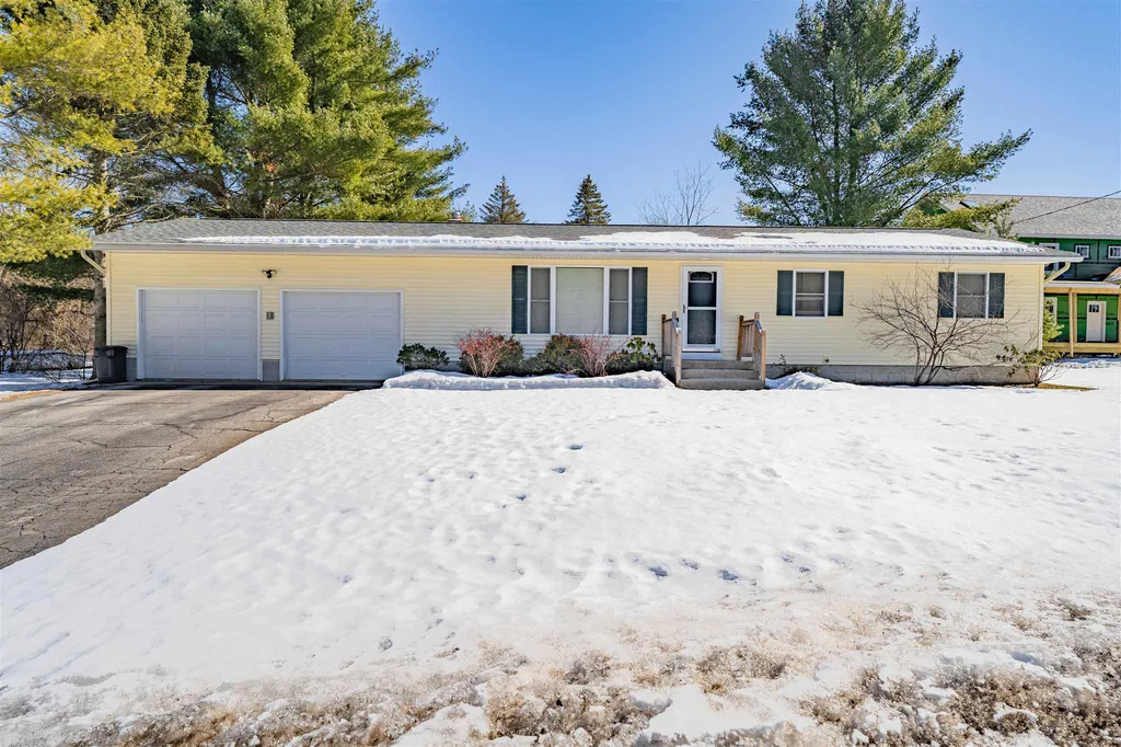 74 Cobbleview Drive Colchester VT 05446