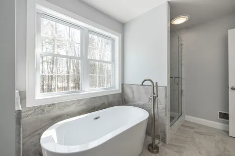 49 Barrett Farm Drive Greenland NH 03840