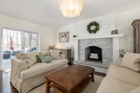 49 Barrett Farm Drive Greenland NH 03840