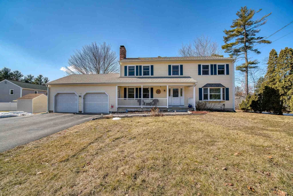 8 Topaz Drive Nashua NH 03062