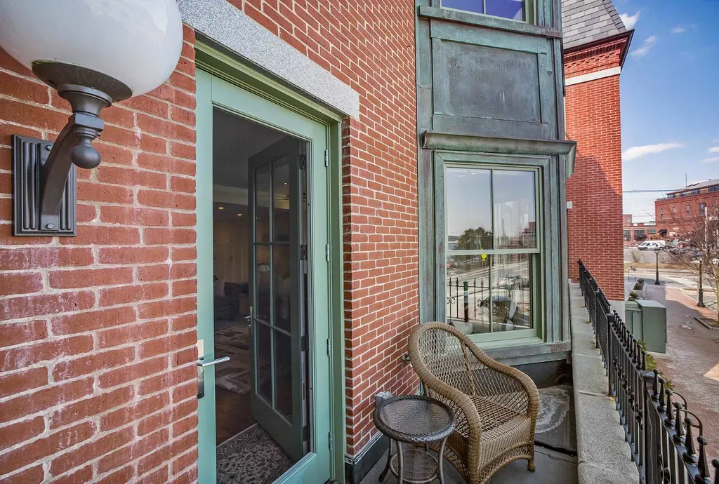 77 State Street Portsmouth NH 03801