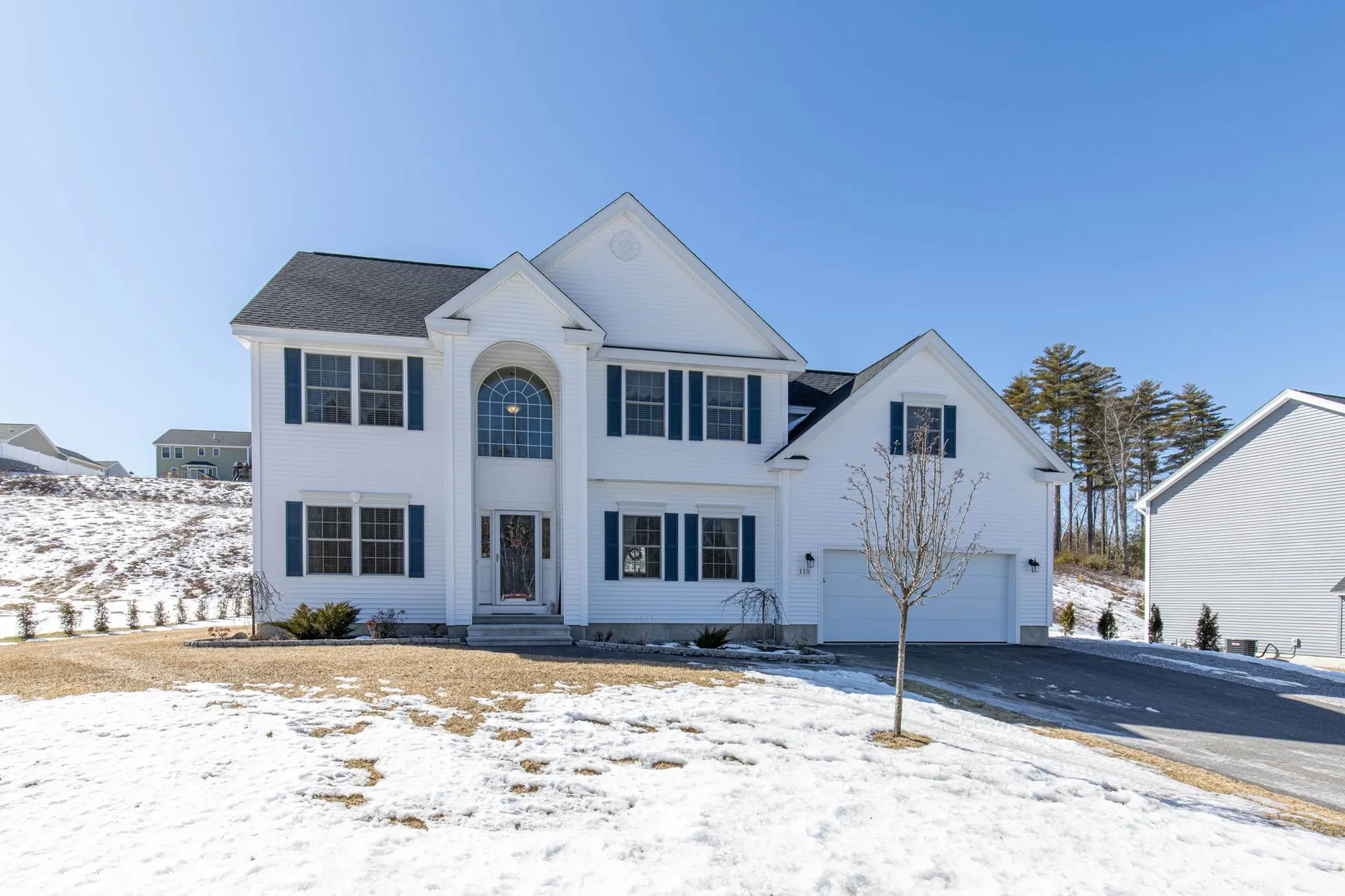 115 University Circle Hooksett NH 03106