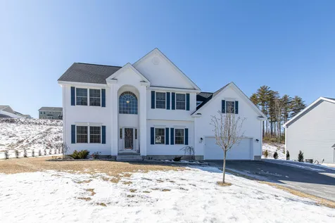 115 University Circle Hooksett NH 03106