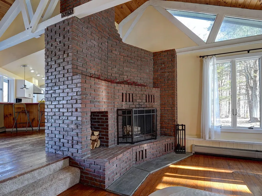 100 Woodland Road North Hampton NH 03862
