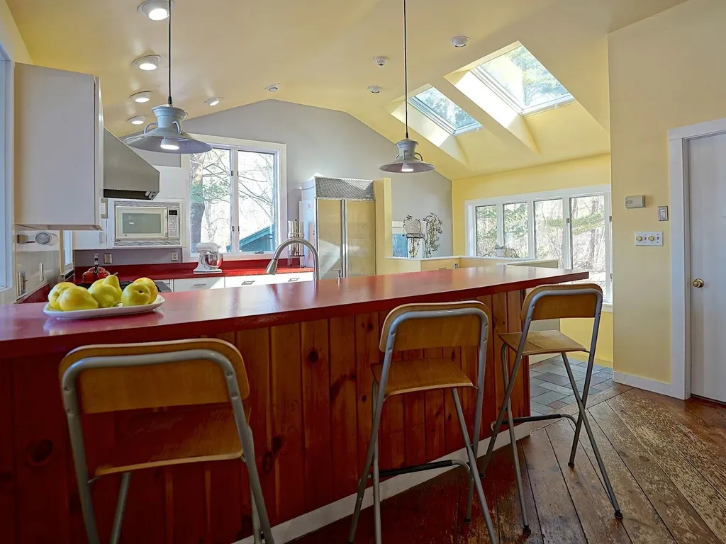100 Woodland Road North Hampton NH 03862