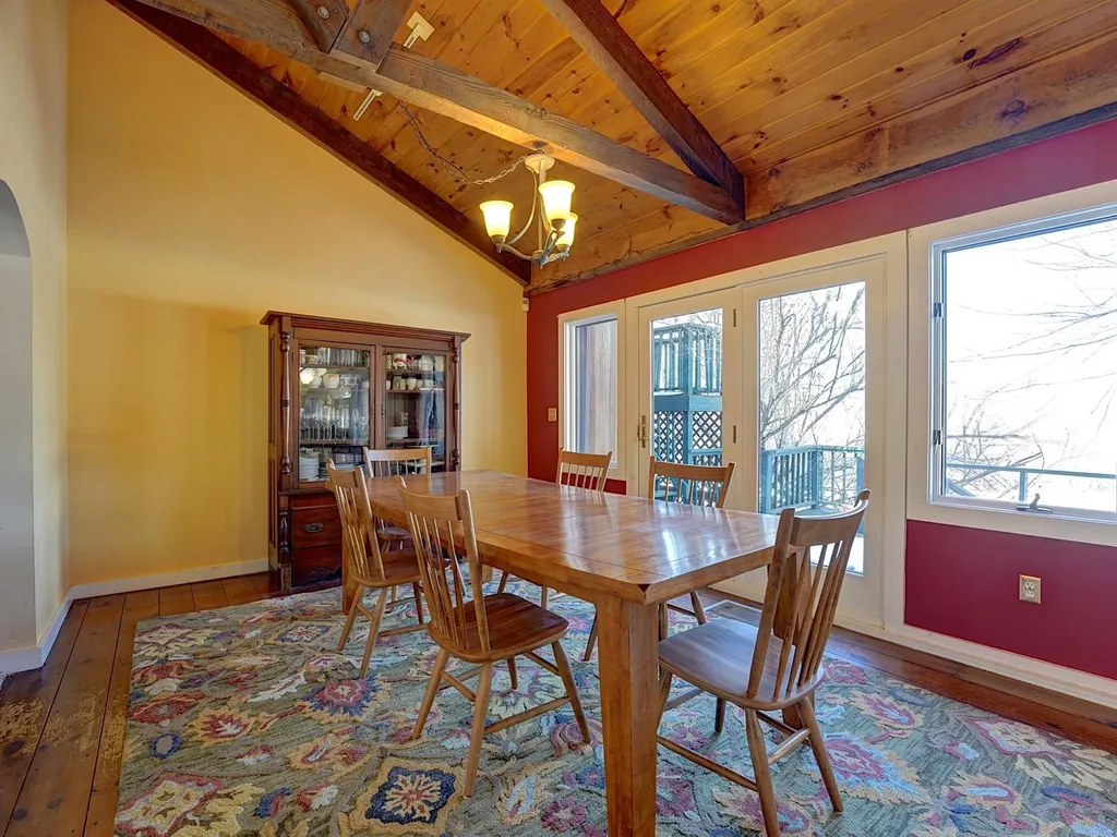 100 Woodland Road North Hampton NH 03862