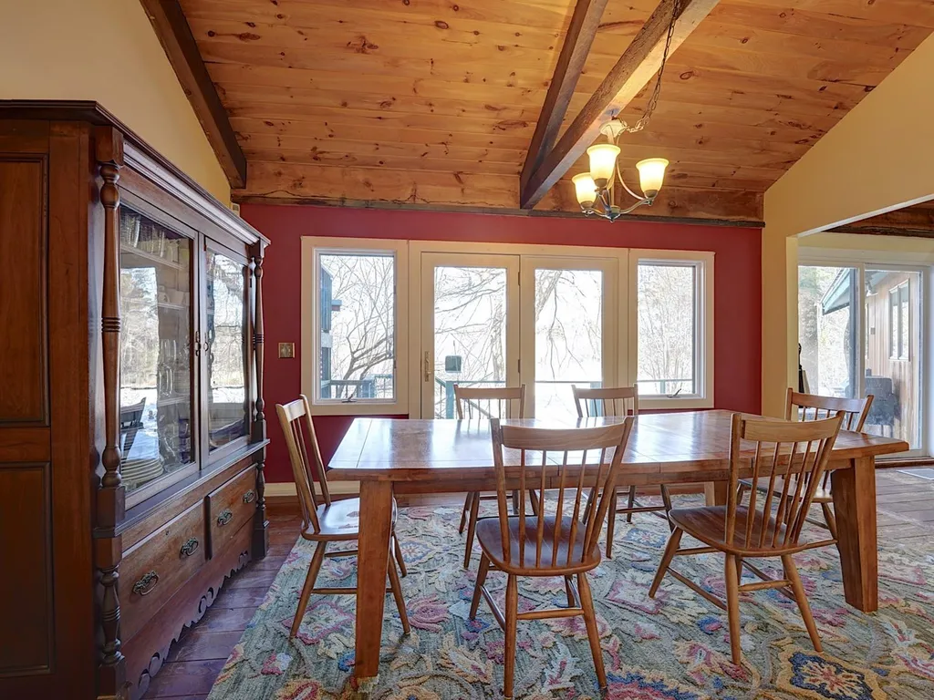 100 Woodland Road North Hampton NH 03862