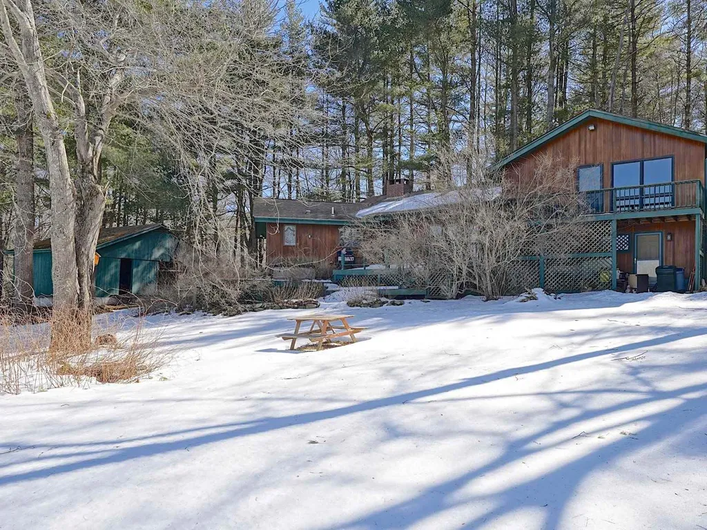 100 Woodland Road North Hampton NH 03862
