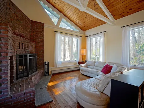 100 Woodland Road North Hampton NH 03862